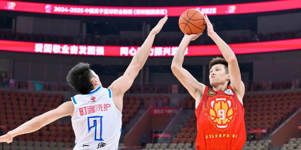 包含张三加盟球队，引发球迷热情迎战CBA新赛季的词条